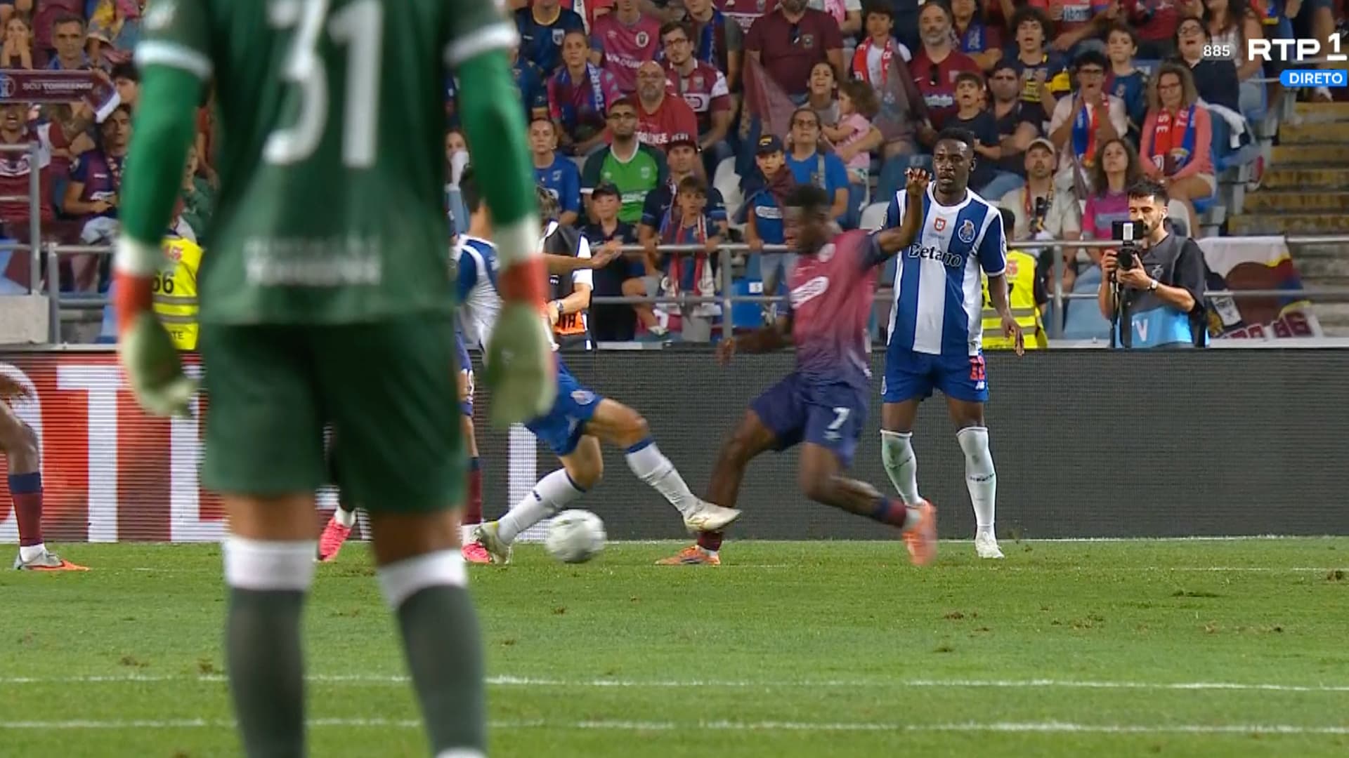 Frame 1 da sequência do lance