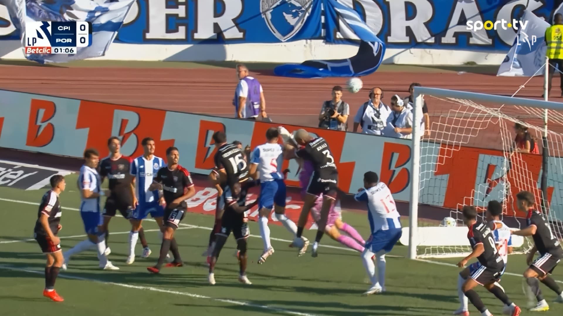 Frame 1 da sequência do lance