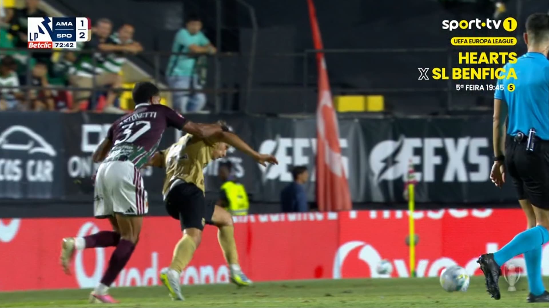 Frame 4 da sequência do lance